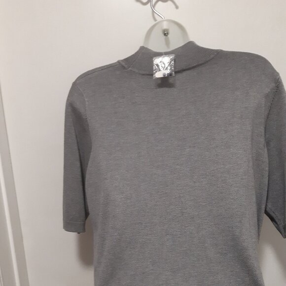 New Laura Petites Super Soft Gray Sweater with black beads Size M/L - Picture 7 of 12